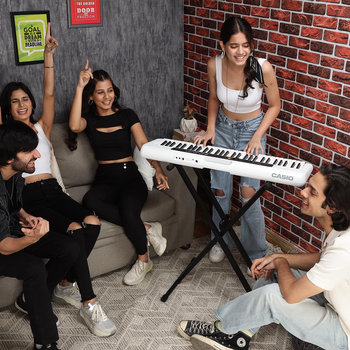 Casio CT-S200 Casiotone (White) - Keyboard : CASIO: Amazon